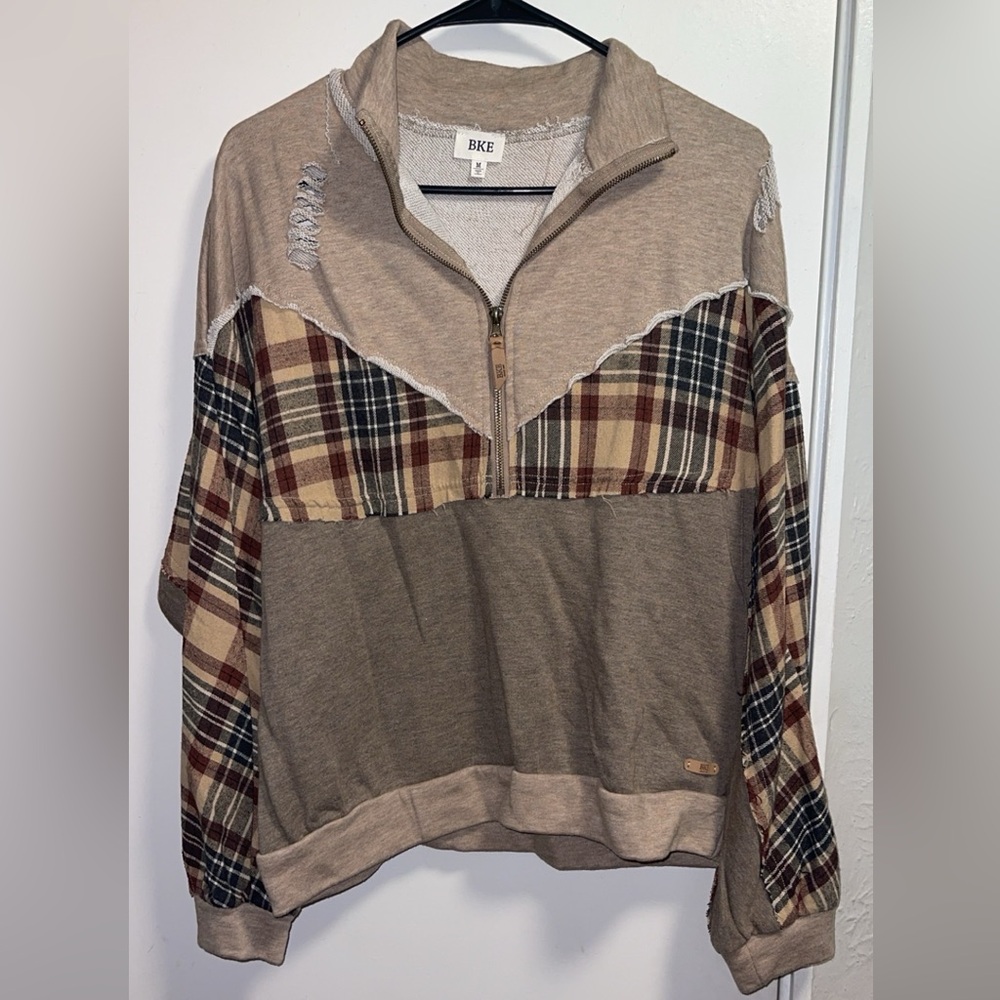 BKE Textured Knit Sweater in Brown and Cream